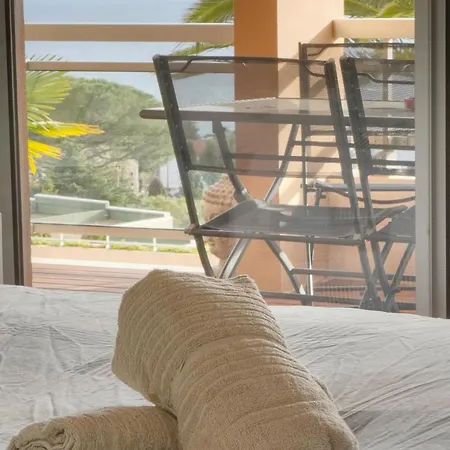 Apartmán Aure-parking-piscine-terrasse-vca