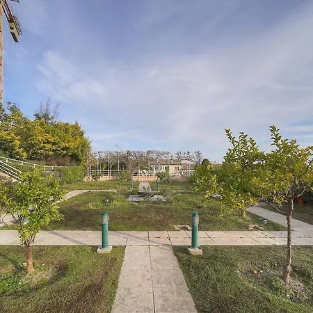 Aure-parking-piscine-terrasse-vca Apartmán