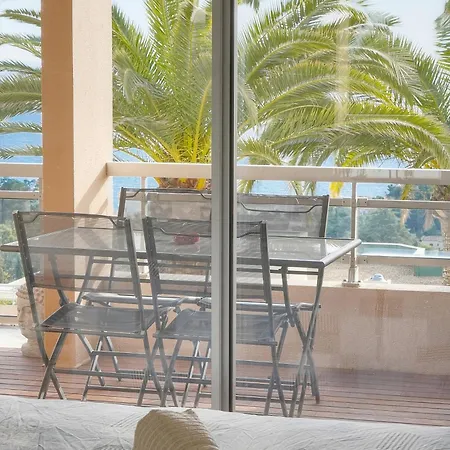 Aure-parking-piscine-terrasse-vca Apartment *