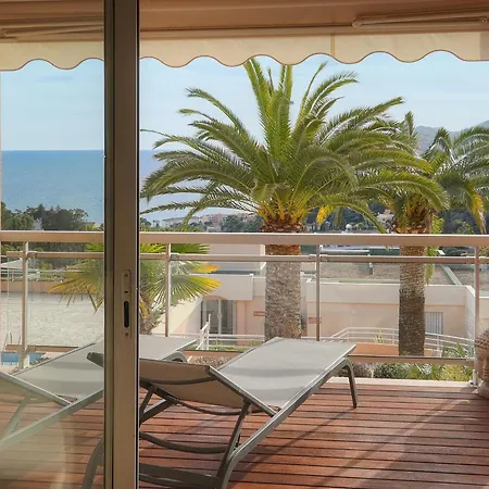 Auré-parking-piscine-terrasse-vca * Cannes