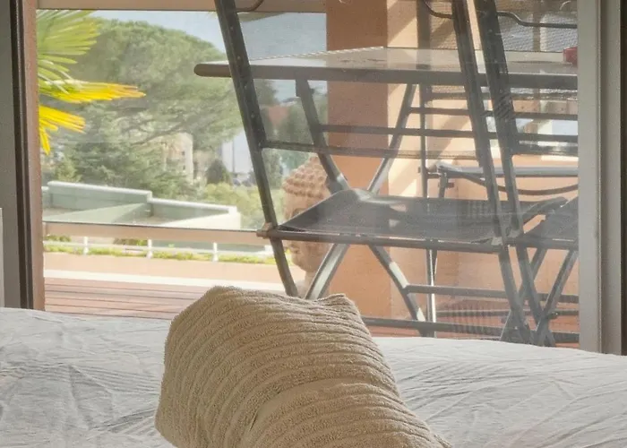 Apartment Auré-parking-piscine-terrasse-vca