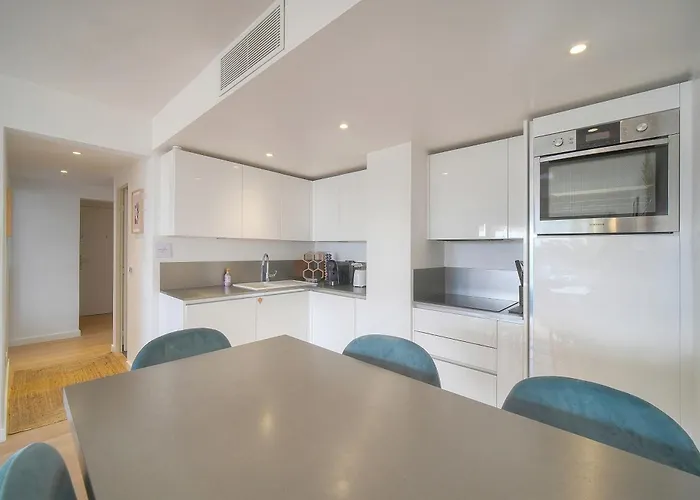 Apartment Aure-parking-piscine-terrasse-vca